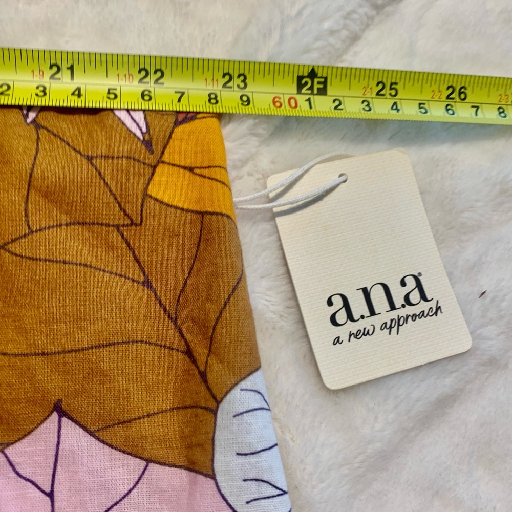 a.n.a Multicolor Floral Tank Top - Picture 9 of 14